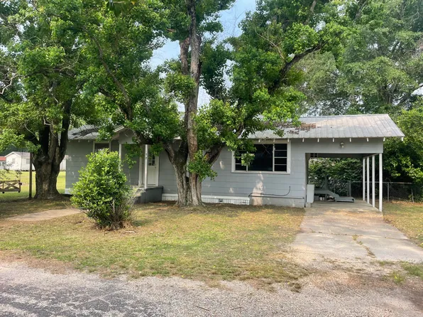 97 Circle Dr, Foxworth, MS 39483