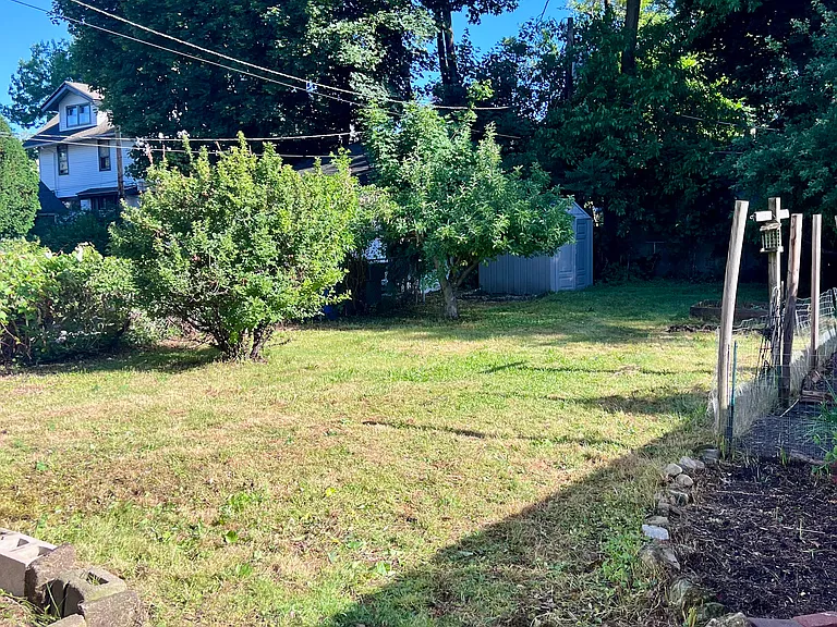 740 Grand Ave — Photo 26