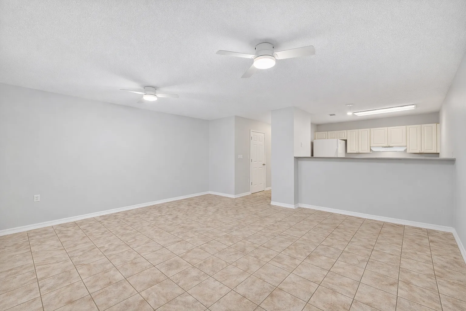 477 Keystone Rd — Photo 3