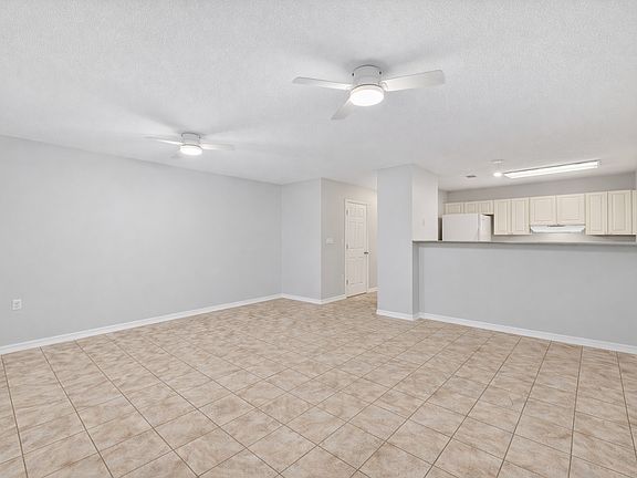 3rd image of 477 Keystone Rd