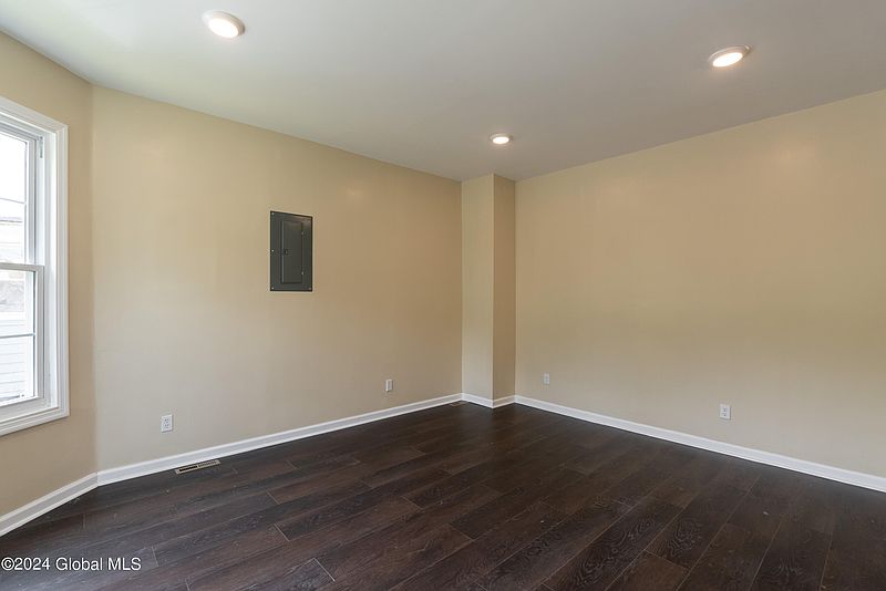2nd image of 1443-1445 Broadway