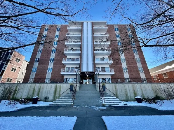 405 W University Ave #403, Champaign, IL 61820
