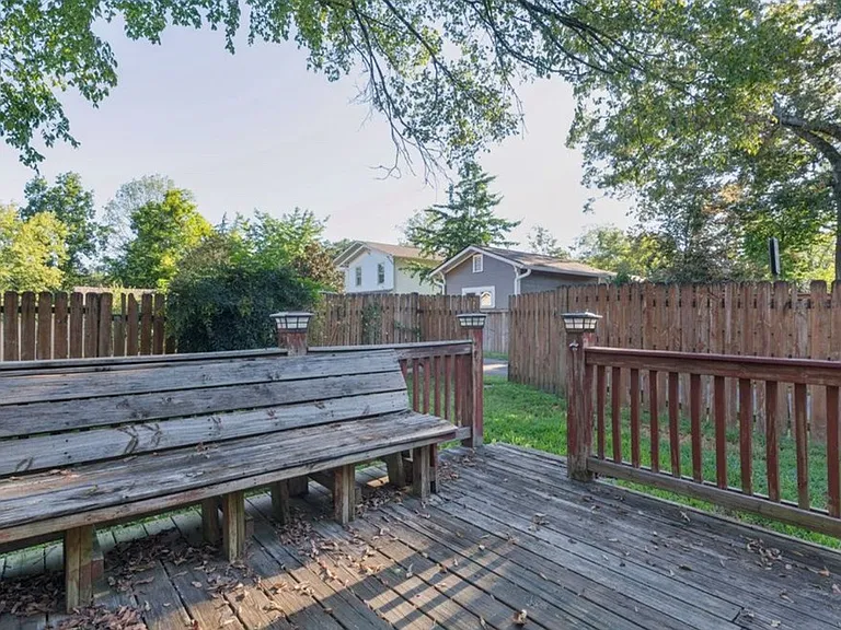 423 Money Tree Ln — Photo 25
