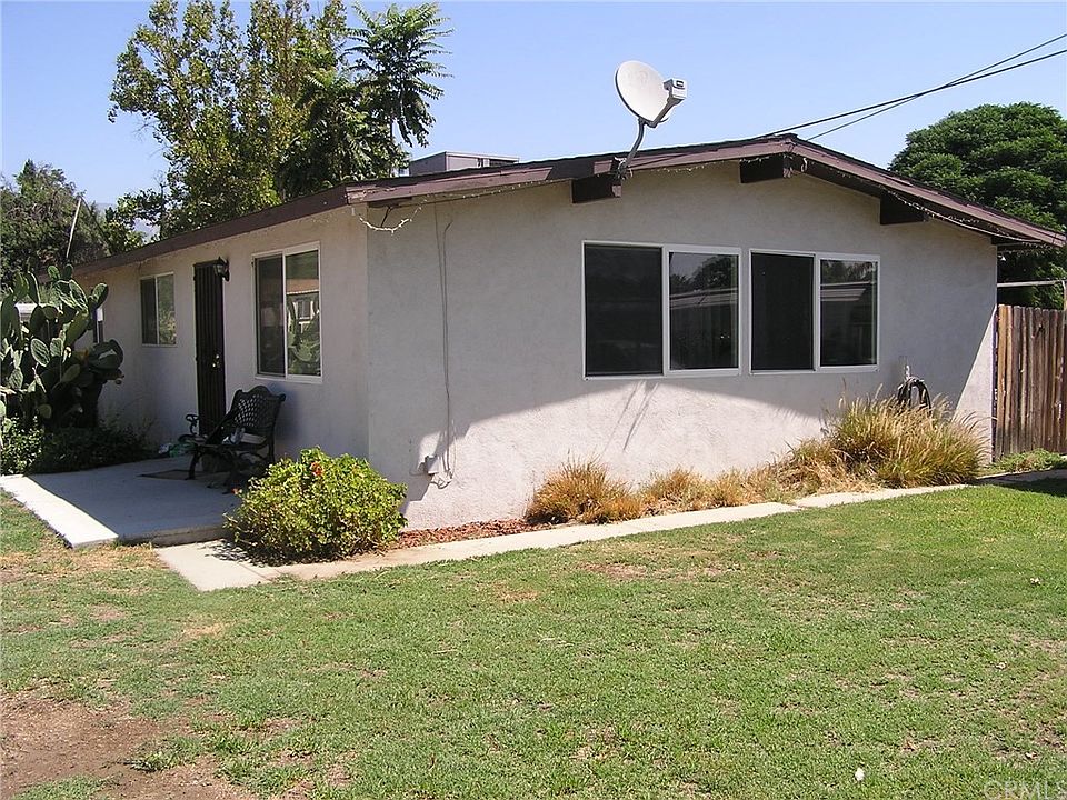 1st image of 1166 E Rialto Ave