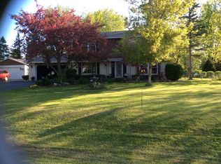 S63W18482 Martin Dr, Muskego, WI 53150