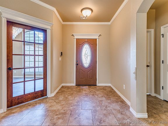 5th image of 14593 Eagle Dr