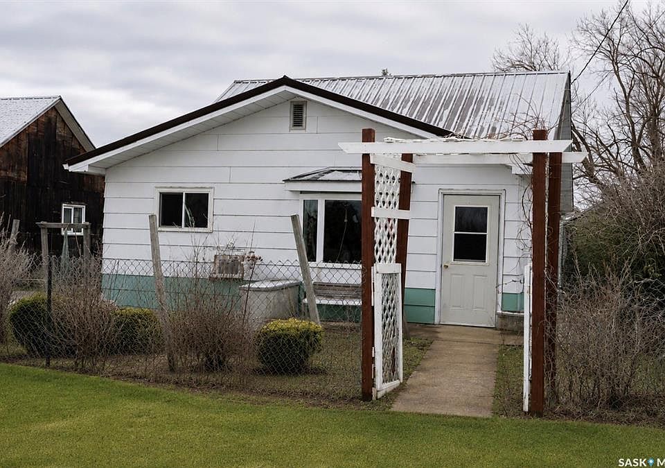 1st image of 210 1st AVENUE