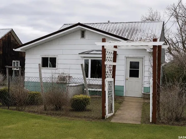 210 1st AVENUE, Sutton Rm No. 103, SK S0H 1X0