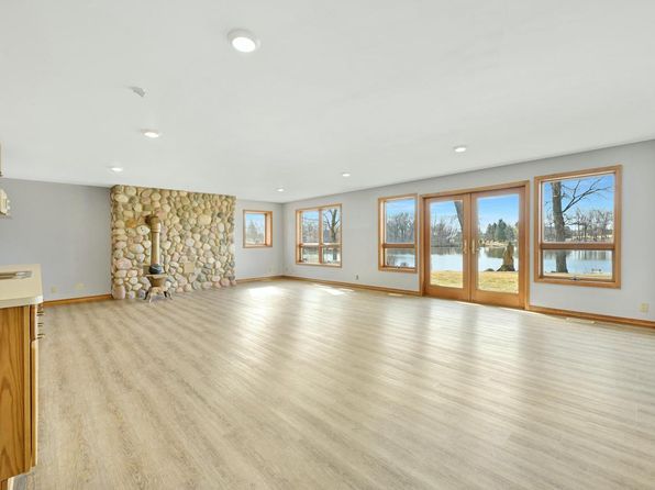 18300 Walden DRIVE, Franksville, WI 53126