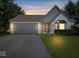 12511 Saksons Blvd, Fishers, IN 46038