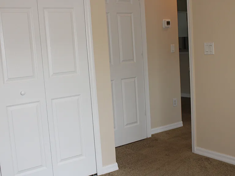 165 Plain View Dr #B — Photo 7