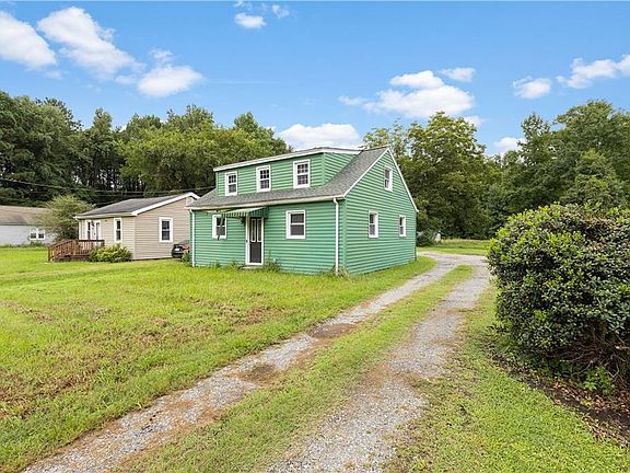 2nd image of 12265 Smiths Neck Rd