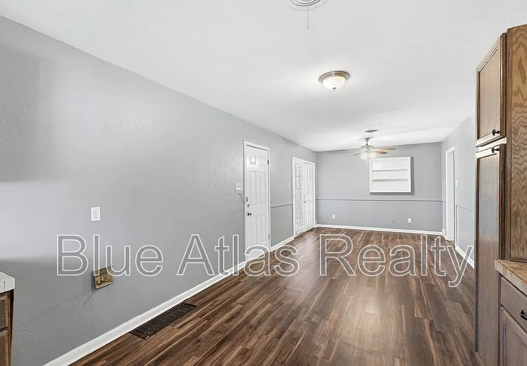 6901 Greenlee St — Photo 8