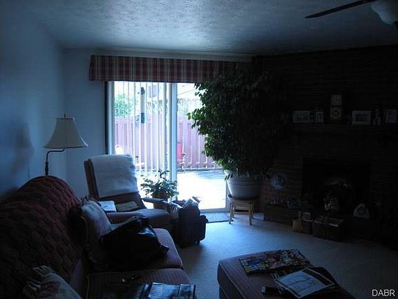 5th image of 990 Princewood Ave