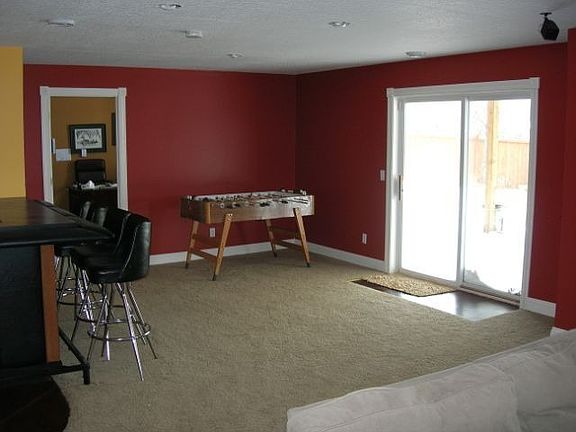 Great walkout lower level