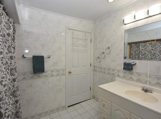 1845 Savannah Rd, New Castle, PA 16101