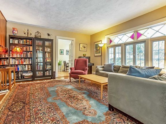 4th image of 132 Kissam Ln