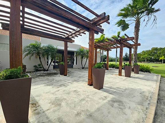 2nd image of Hacienda De La Baume Carr 101 Cabo