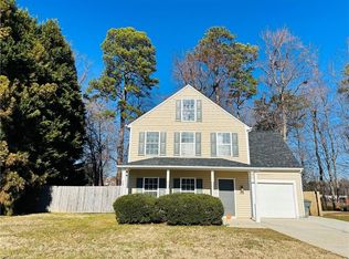 816 Nestleway Dr, Greensboro, NC 27406