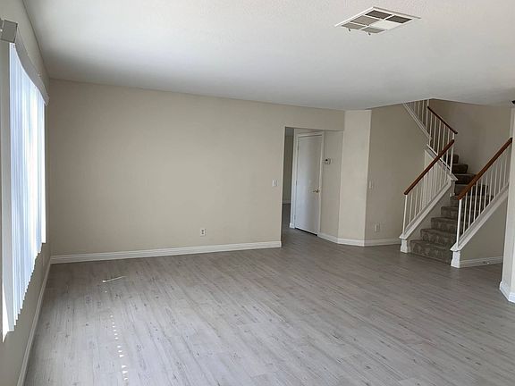 2nd image of 6512 Hayden Peak Ln