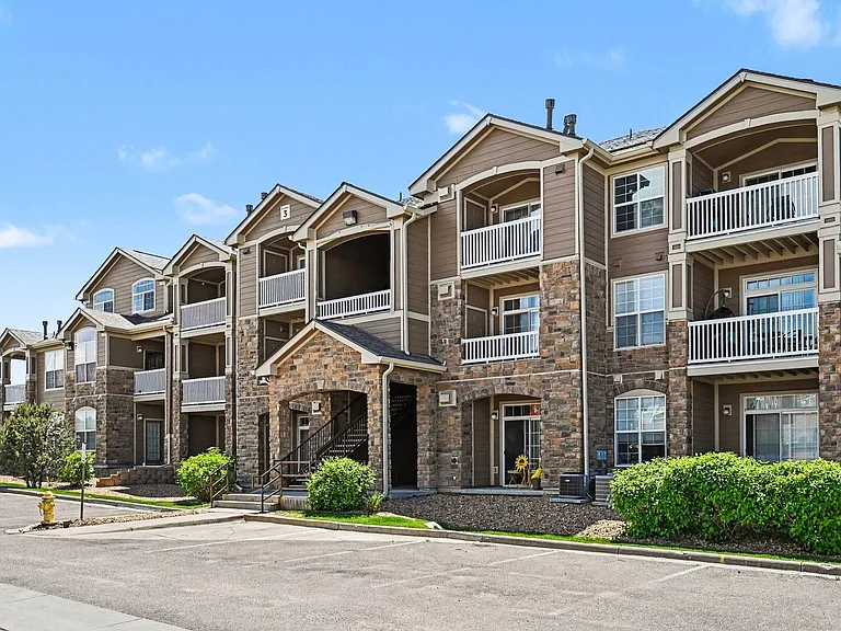 7440 S Blackhawk St #3204 — Photo 1