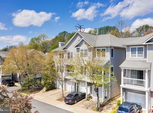 12832 Fair Briar Ln, Fairfax, VA