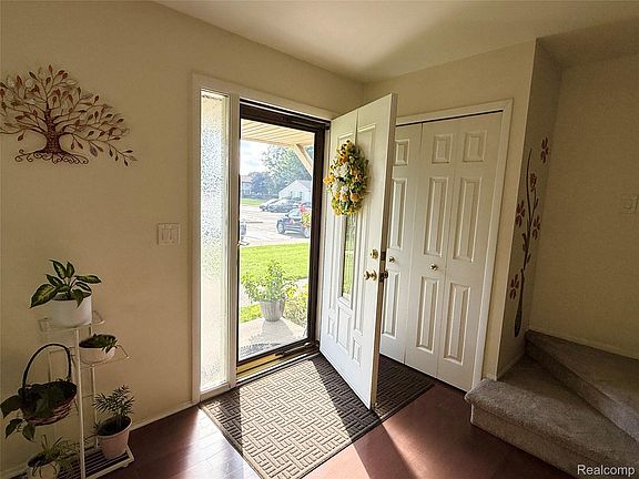 4th image of 24353 Bashian Dr