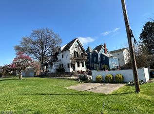 51 Hawthorne Ave, East Orange, NJ 07018
