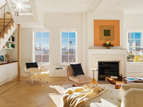 155 Noble Street image 3 of 22