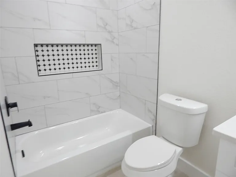 16963 W Juneau — Photo 12