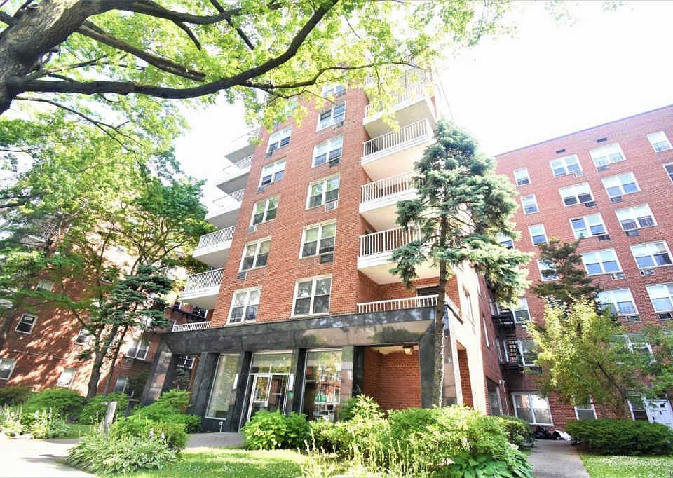 1st image of 42-65 Kissena Blvd #106