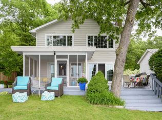 928 E Eagle Lake Dr, Kalamazoo, MI 49009