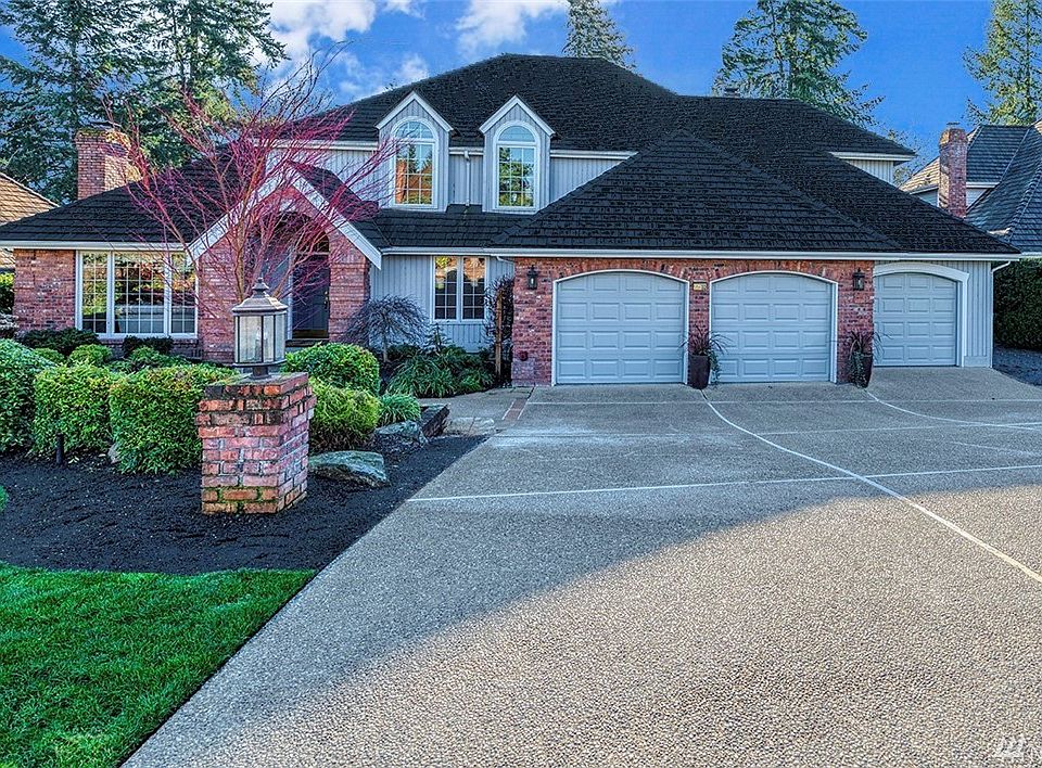 Welcome home to Highland Park.