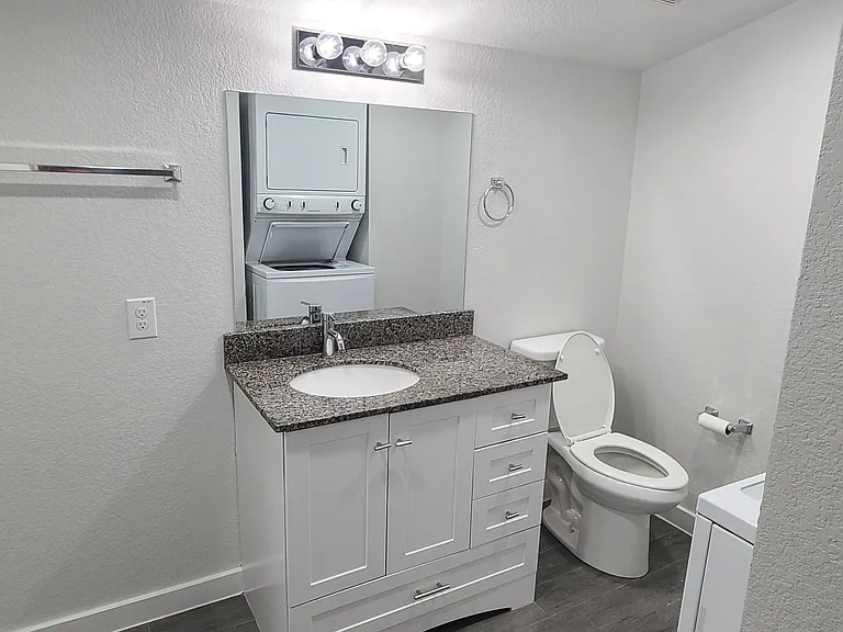 7406 Geneva Dr #2B — Photo 13