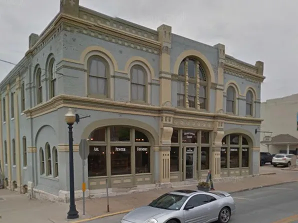 301 S Carolina St #201, Louisiana, MO 63353