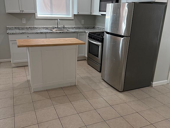 2nd image of 177 Brightman St APT 2