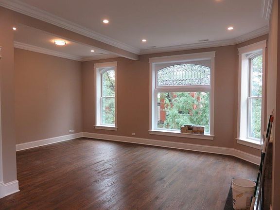 3rd image of 2042 W Potomac Ave #2C