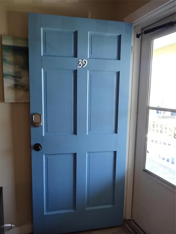 1 bed, 1.0 bath, 580 sqft, $1,995 — Photo 2