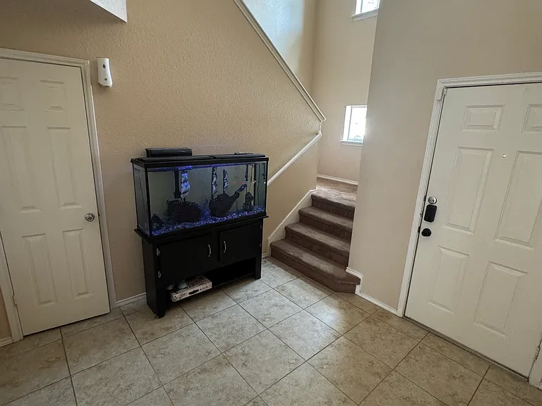 337 Longhorn Way — Photo 2