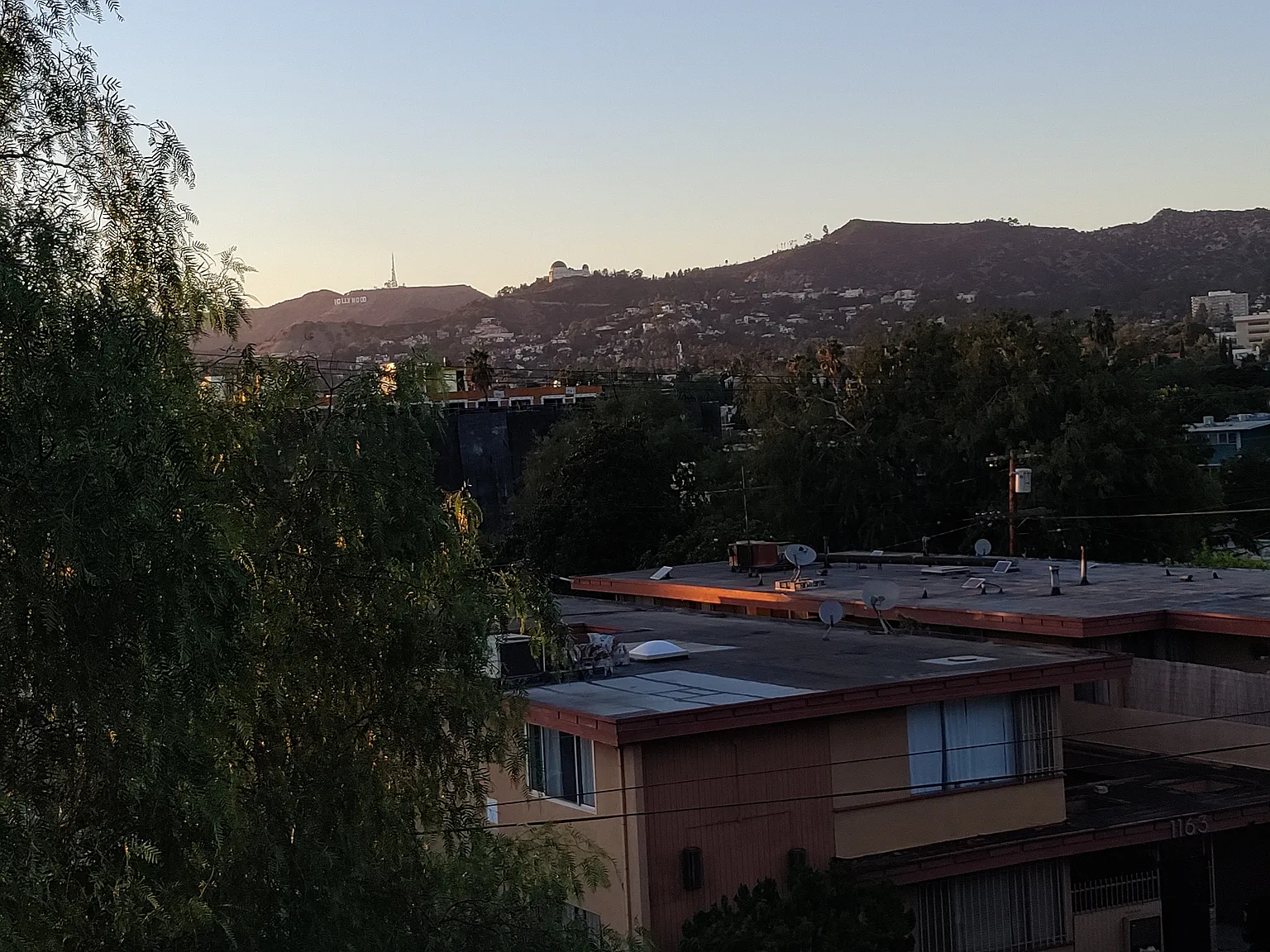 2 bed, 1000 sqft, $3,195 — Photo 1