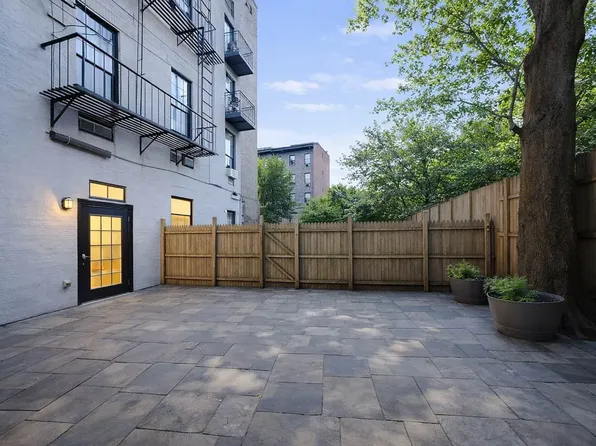 343 E 5th St APT B, New York, NY 10003