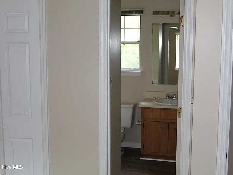 566 Fairfield Way — Photo 17