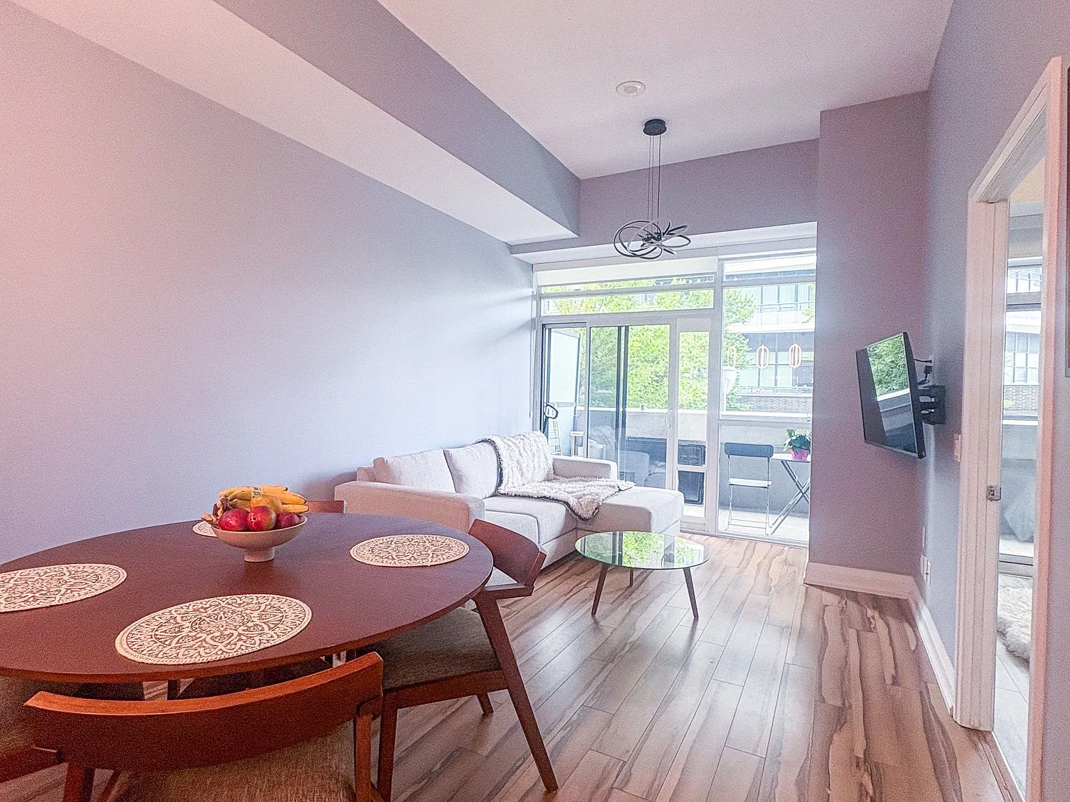 2 bed, $2,500 — Photo 2