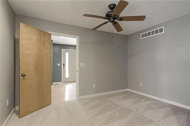 3825 S Minnie St — Photo 8