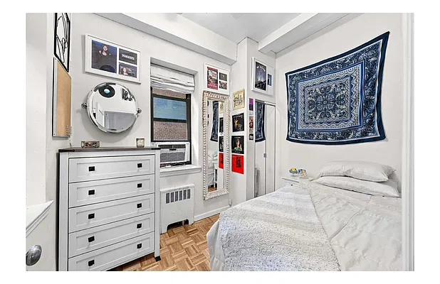 Bedroom, photo 2