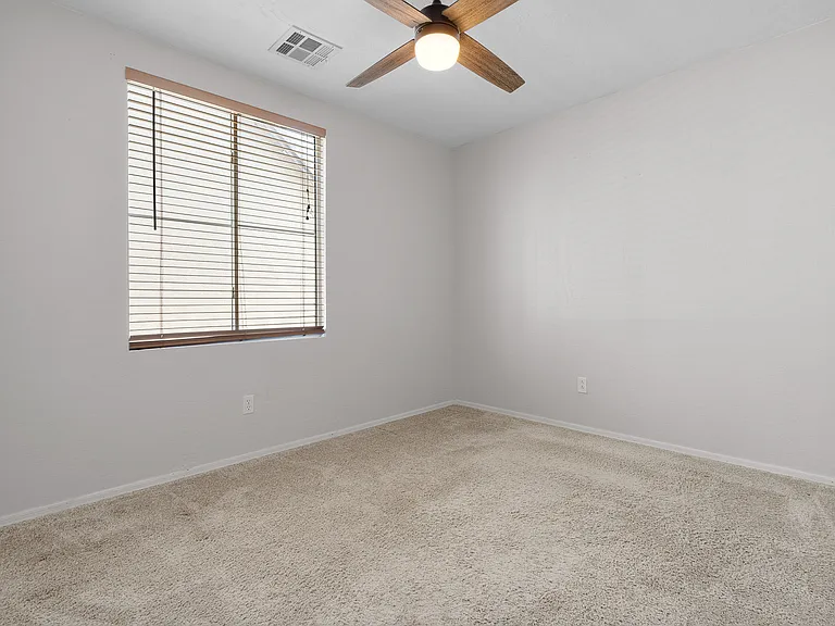 751 N Port Dr — Photo 18