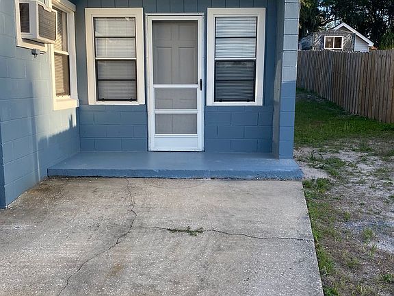 5th image of 13 Sanford Ave APT B