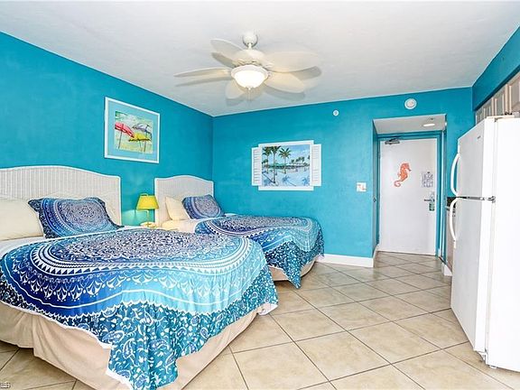 4th image of 510 Estero Blvd #505