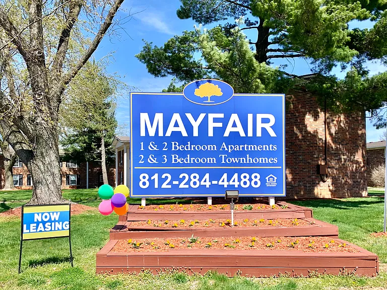 Mayfair Apartments — Photo 100