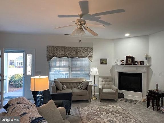 5th image of 3 Bayberry St #2